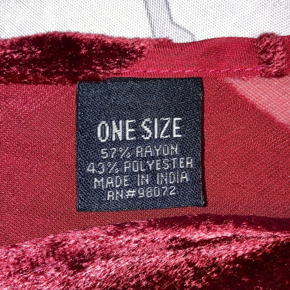 Maroon Triangle Velvet Floral Scroll Scarf - Picture 3 of 3